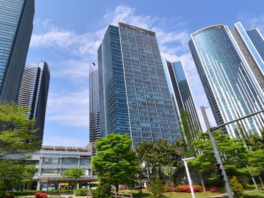 퍼스트감정평가법인 인천 연수구 송도센트로드 경인지사 건물