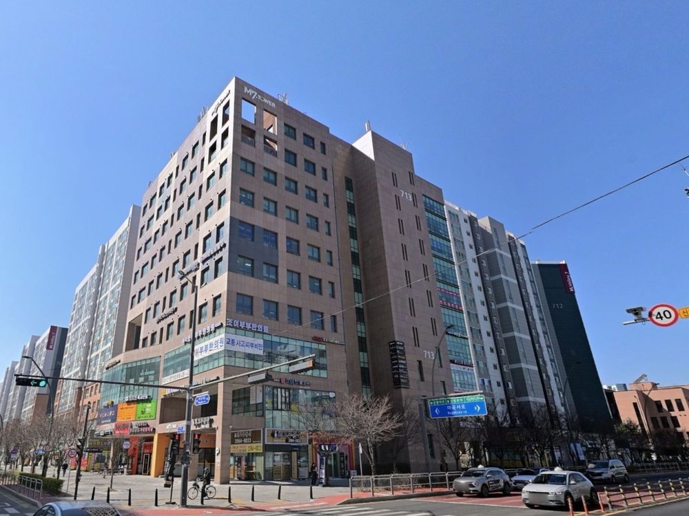 퍼스트감정평가법인 서울 강서구 마곡 본사 건물 외관